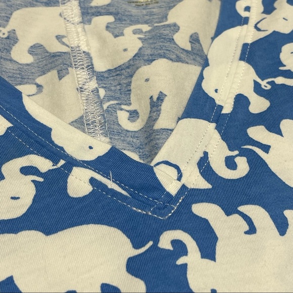 Lilly Pulitzer Christie V-Neck T-Shirt Dress in Elephant Print (XS) - Picture 3 of 5